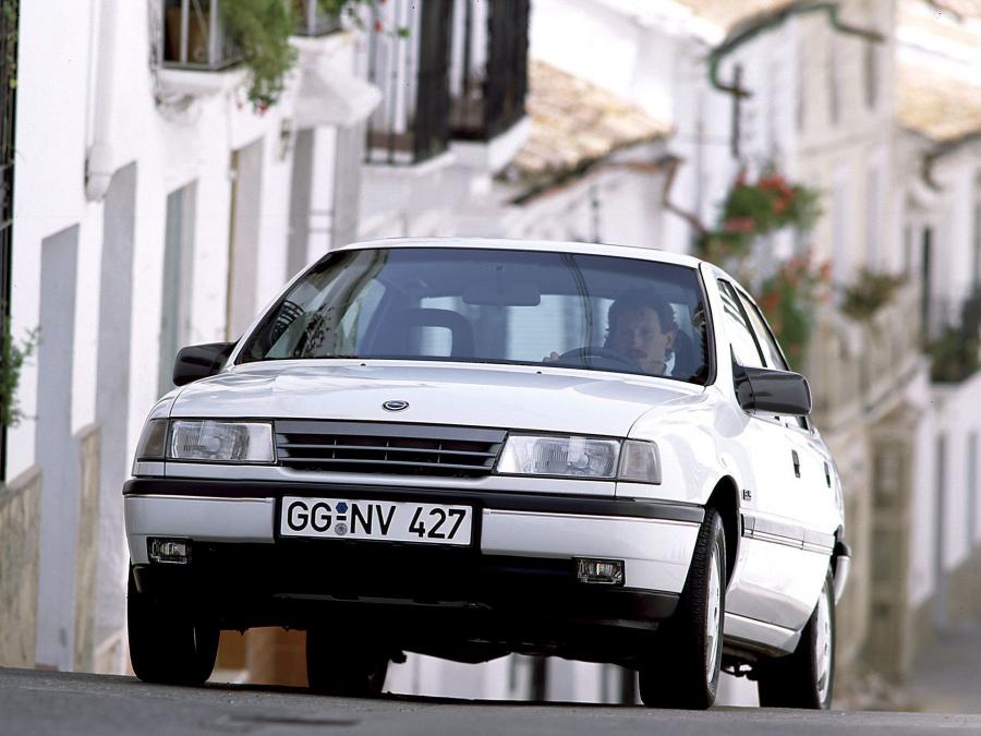  Opel Vectra Sedan 1988 года  (фото 19 из 29)